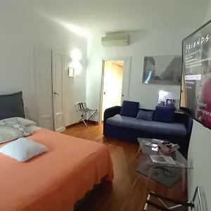 Room Inn Milão